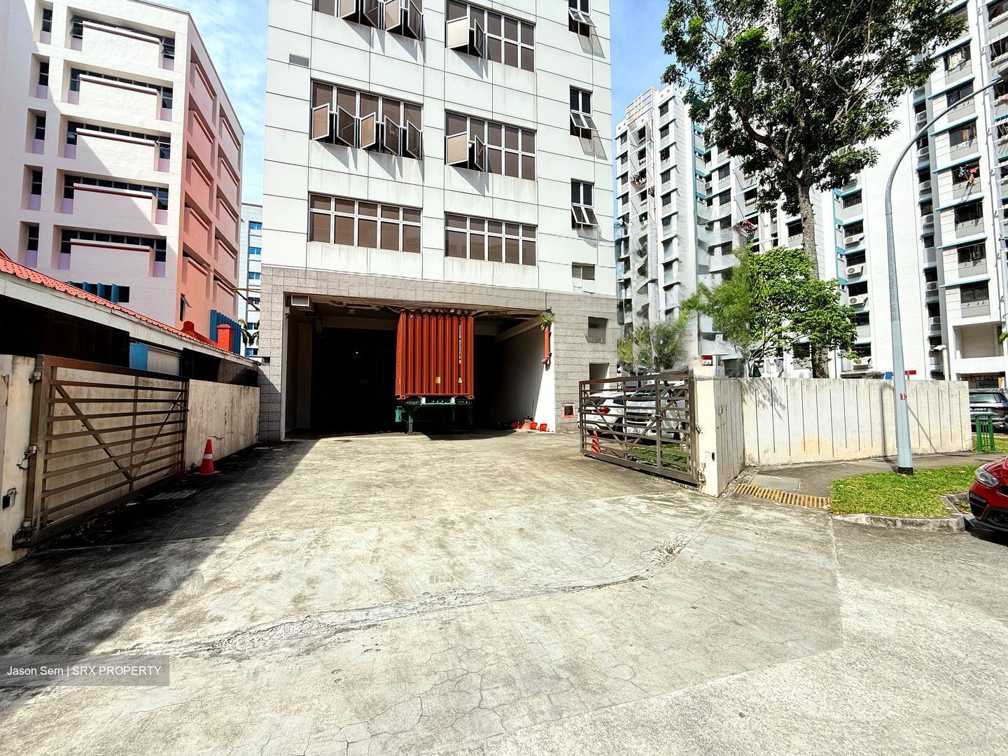 106 ALJUNIED CRESCENT (D14), Factory #484087261